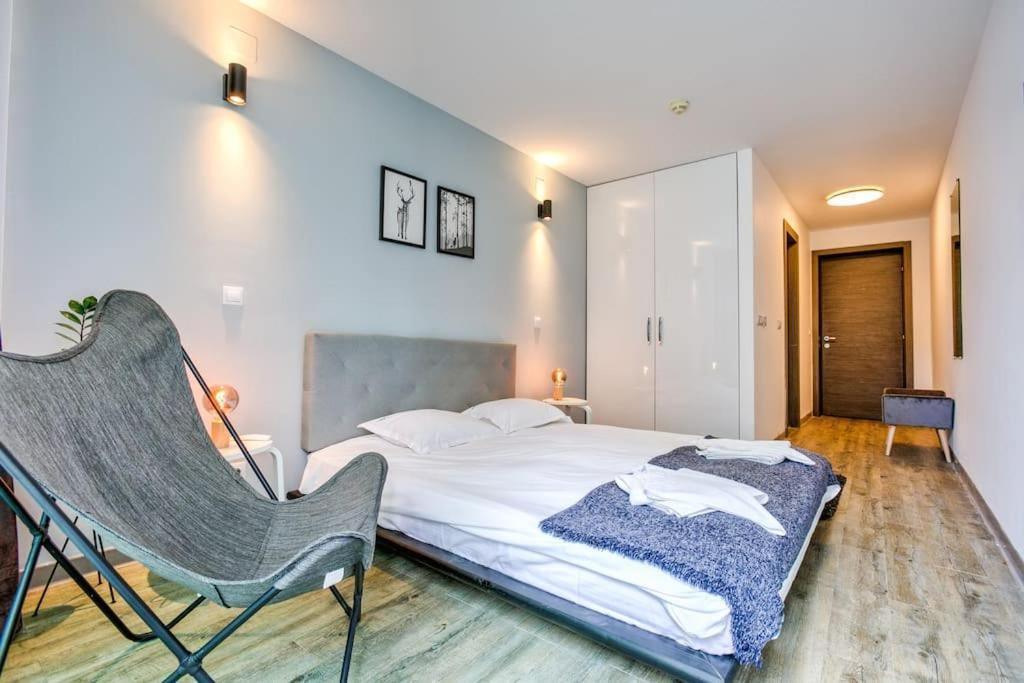 Splendor 3 Bedroom Flat In Silver Mountain Poiana Brasov Exteriör bild